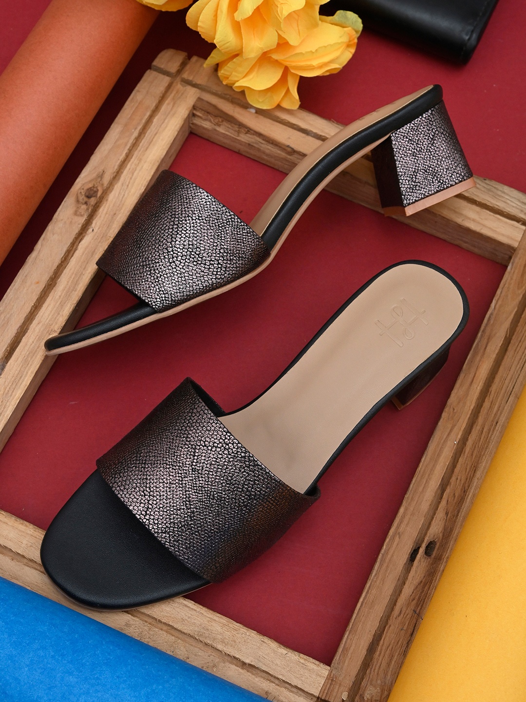 

Hydes N Hues Silver-Toned Textured Block Heels