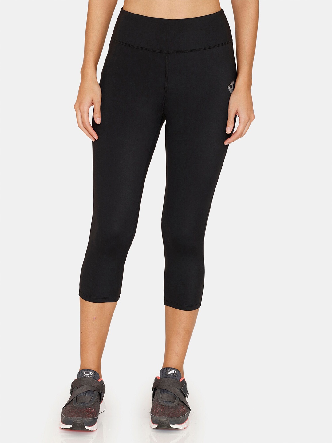 

Zelocity by Zivame Women Black Skinny Fit Capris