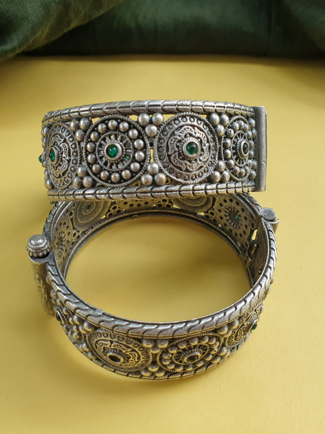 

FIROZA Set Of 2 Silver-Toned Oxidized Green Stone-Studded Temple Sonark Bangles