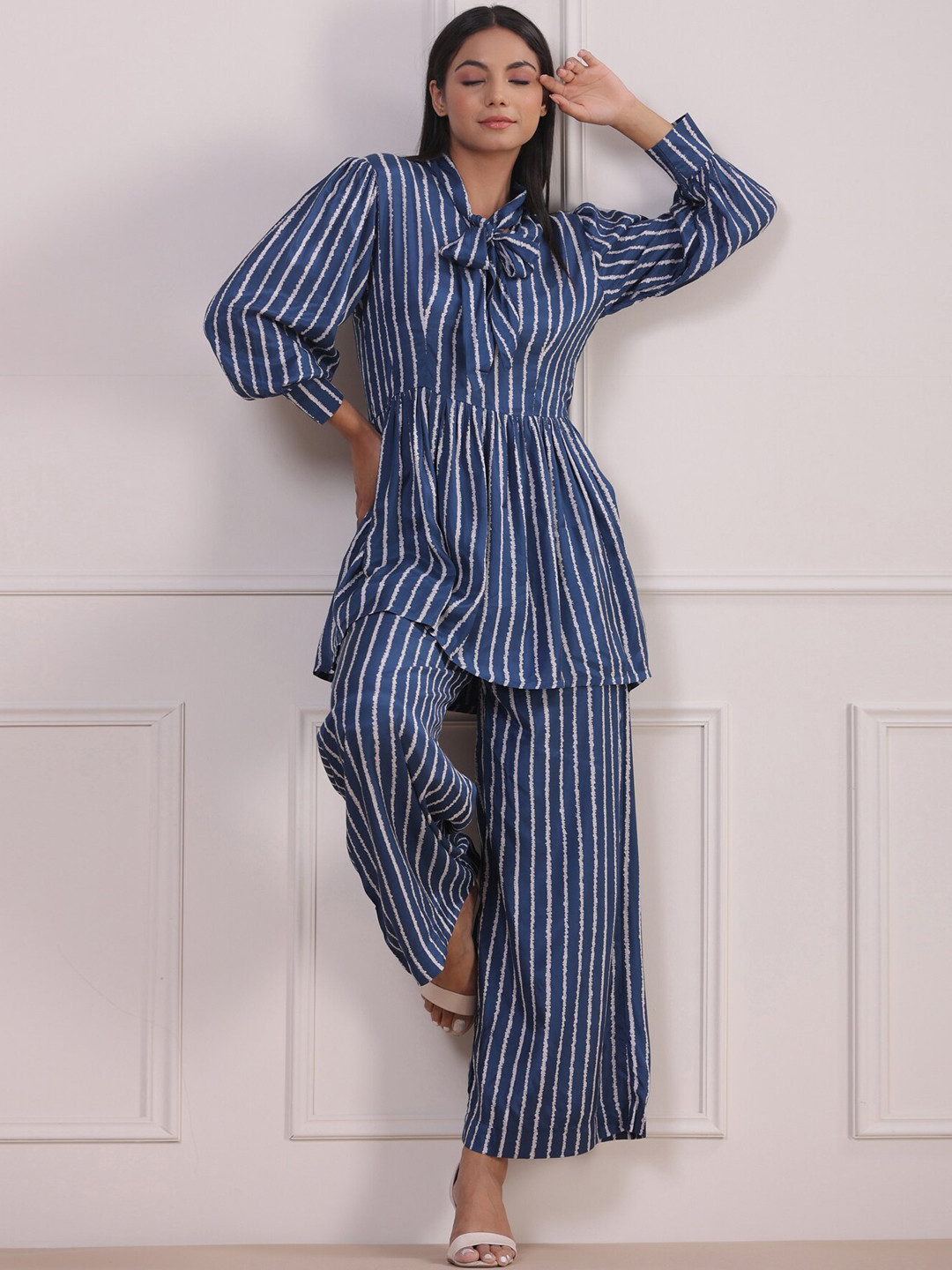 

JISORA Women Blue & White Pure Russian Silk Striped Co-Ords