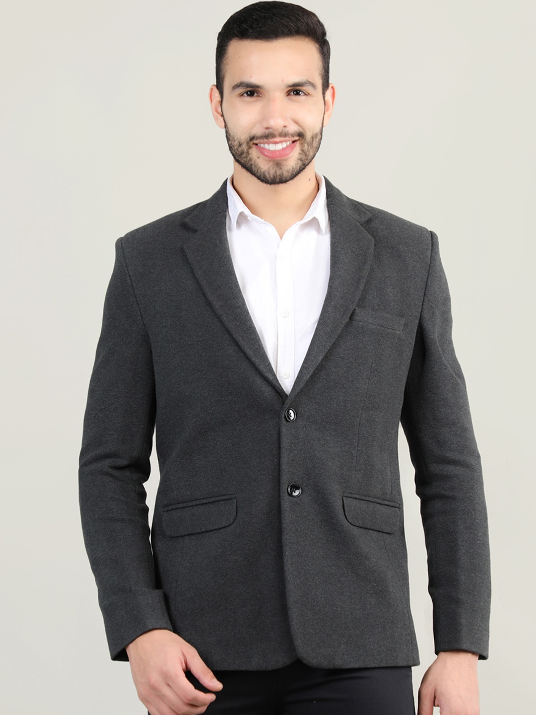 

Dlanxa Men Charcoal Solid Single-Breasted Formal Blazer