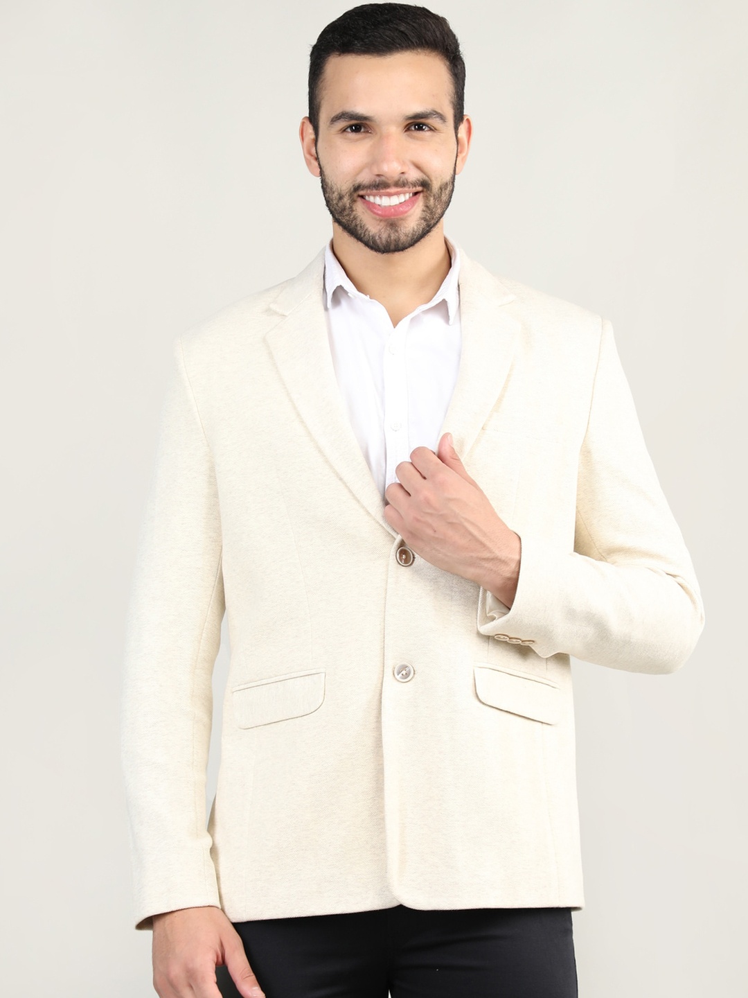 

Dlanxa Men Off-White Solid Single-Breasted Formal Blazer