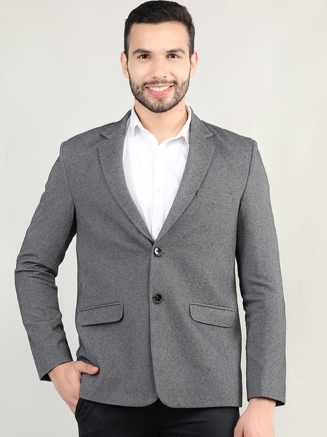 

Dlanxa Men Grey Solid Single-Breasted Formal Blazer