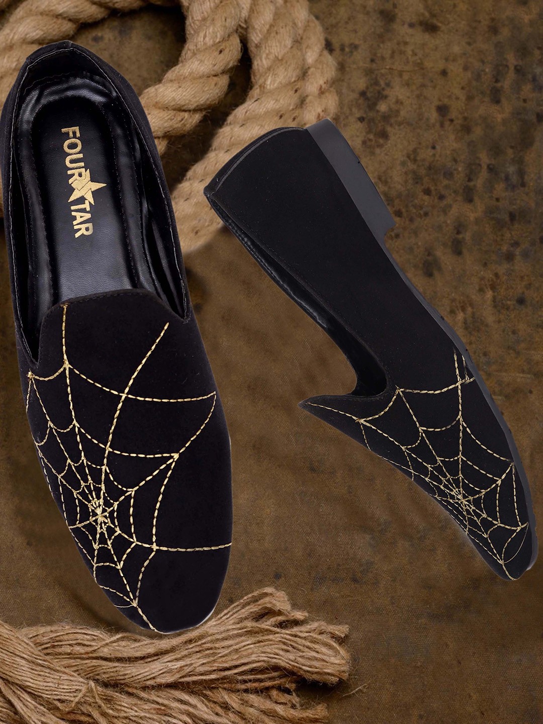 

FOUR STAR TRUCK SALES Men Black Printed Narrow Loafers