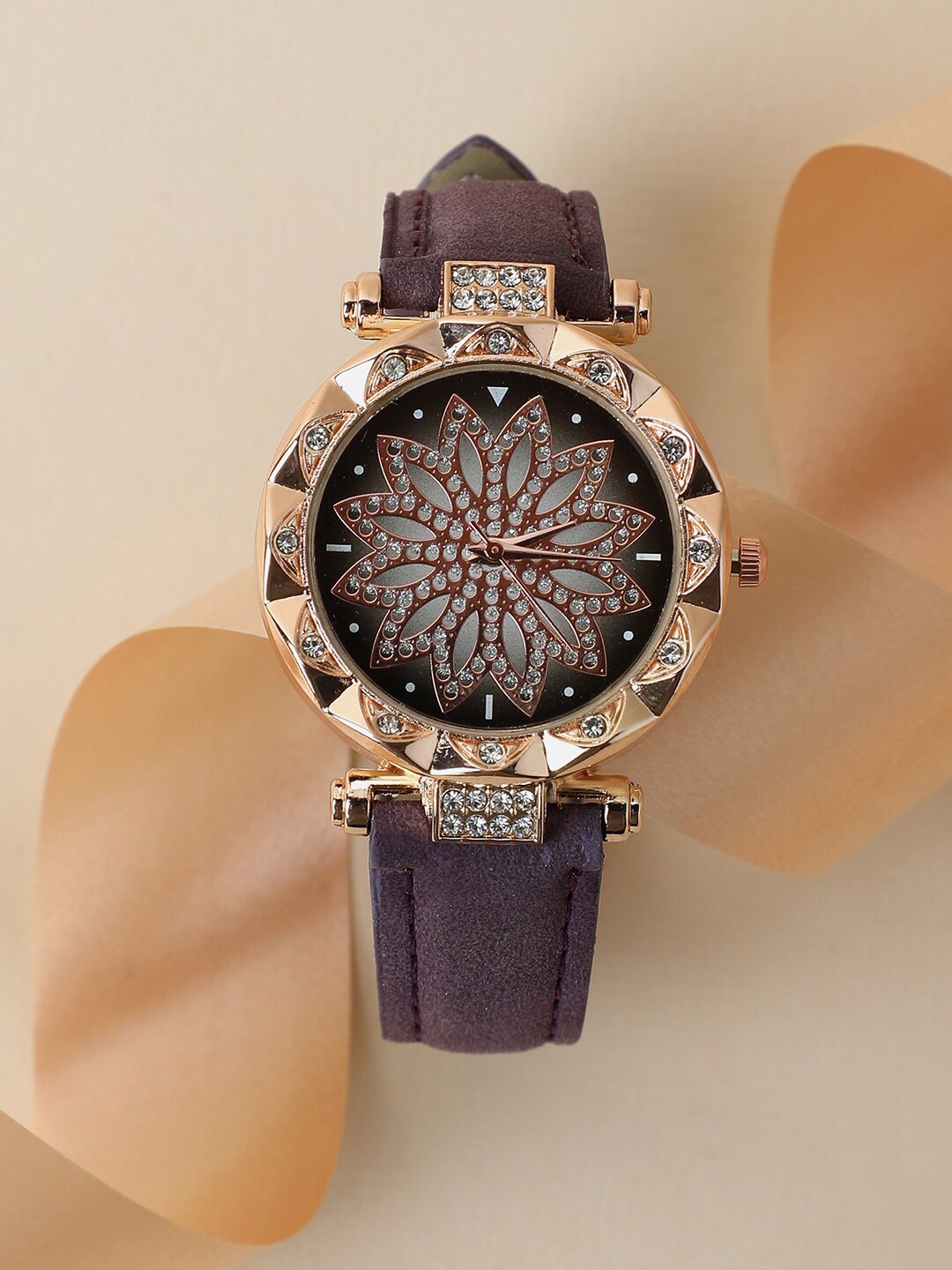 

HAUTE SAUCE by Campus Sutra Women Gold-Toned Embellished Dial & Purple Straps Analogue Watch