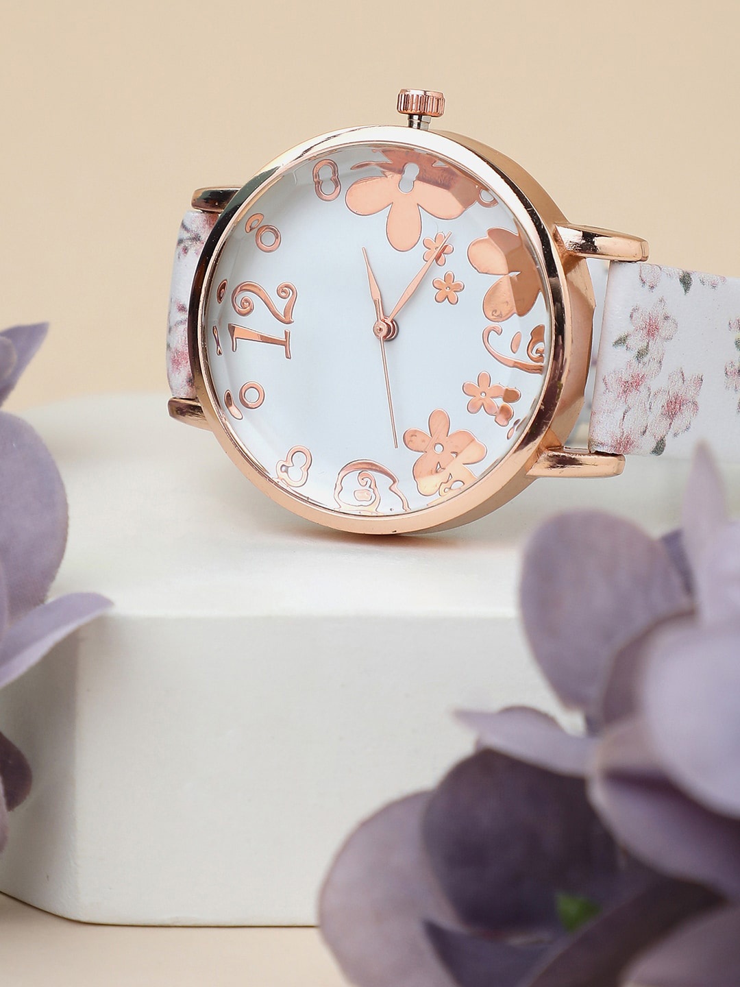 

HAUTE SAUCE by Campus Sutra Women Printed Dial Analogue Watch AW22_HSWC1019, White