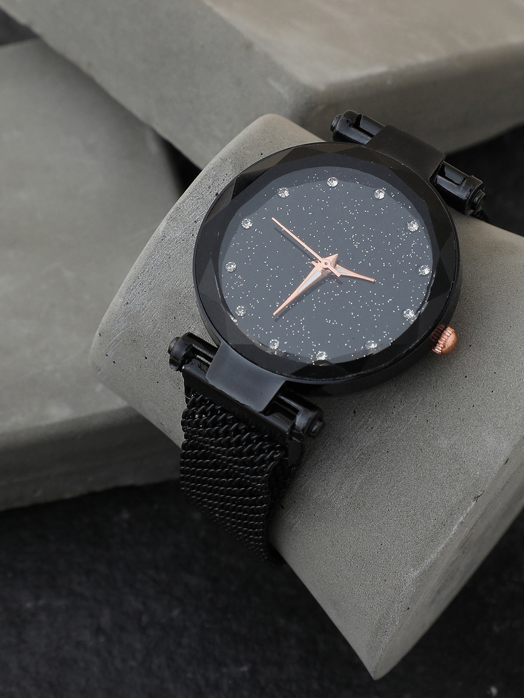 

HAUTE SAUCE by Campus Sutra Women Black Dial Straps Watch AW22_HSWC1041-Black