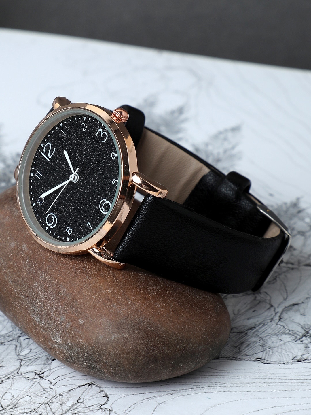 HAUTE SAUCE by Campus Sutra Women Black Analogue Watch AW22_HSWC1015-Black