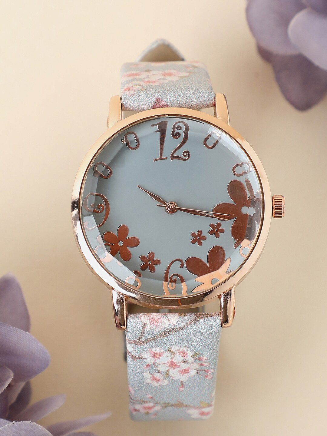 

HAUTE SAUCE by Campus Sutra Women Grey Analogue Watch AW22_HSWC1032-Grey