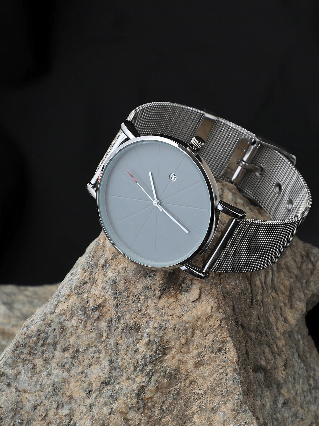 

HAUTE SAUCE by Campus Sutra Women Black Watch AW22_HSWC1020-Silver