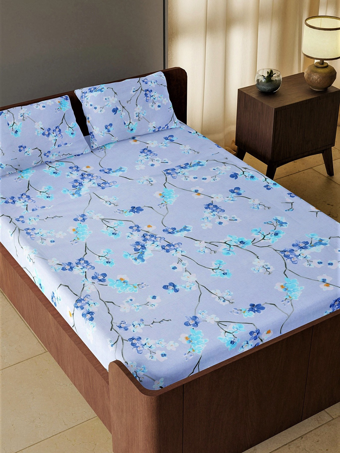 

White Loom Blue & White Floral 180 TC Pure Cotton Queen Bedsheet with 2 Pillow Covers