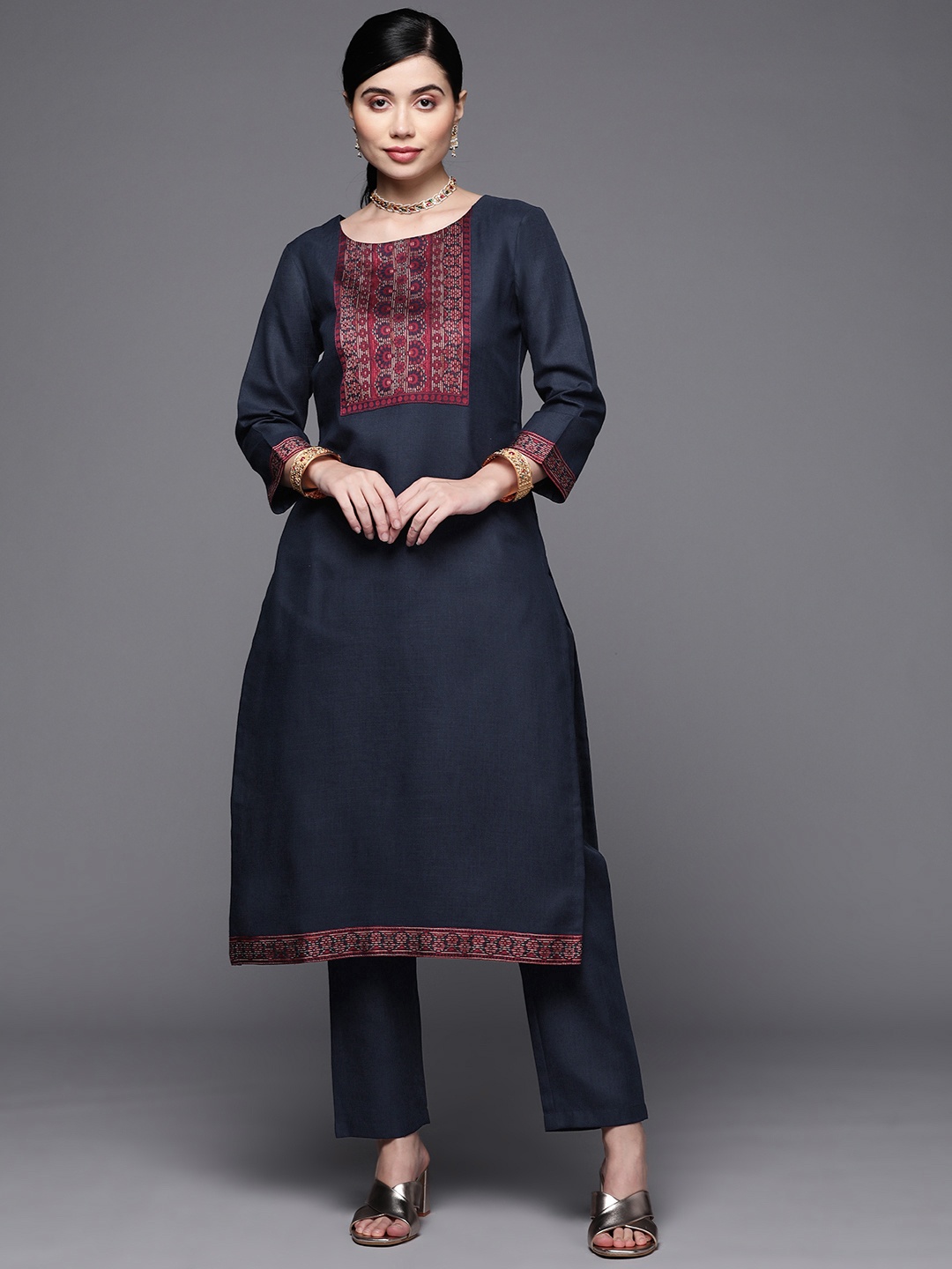 

Inddus Women Navy Blue Yoke Design Kurta with Trousers