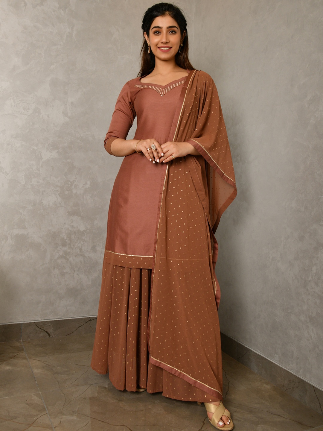 

mulmul.com Women Brown Thread Work Pure Cotton Kurta with Palazzos & Dupatta