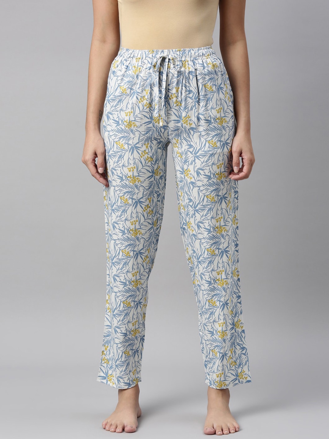 

Go Colors Women White Printed Lounge Pants