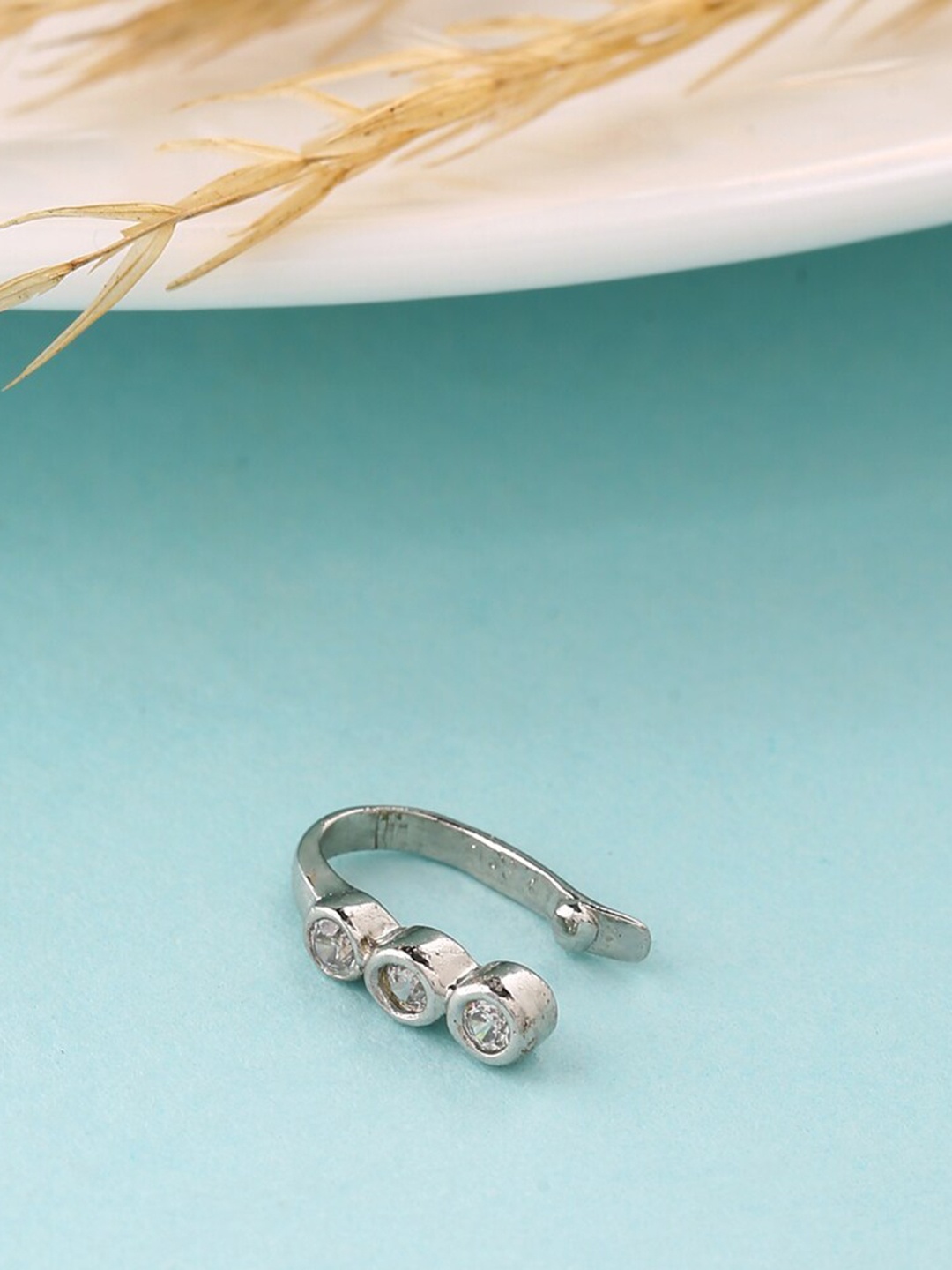 

ADORN by Nikita Ladiwala Oxidized Silver-Toned Stud-Charm & Textured Nosepin