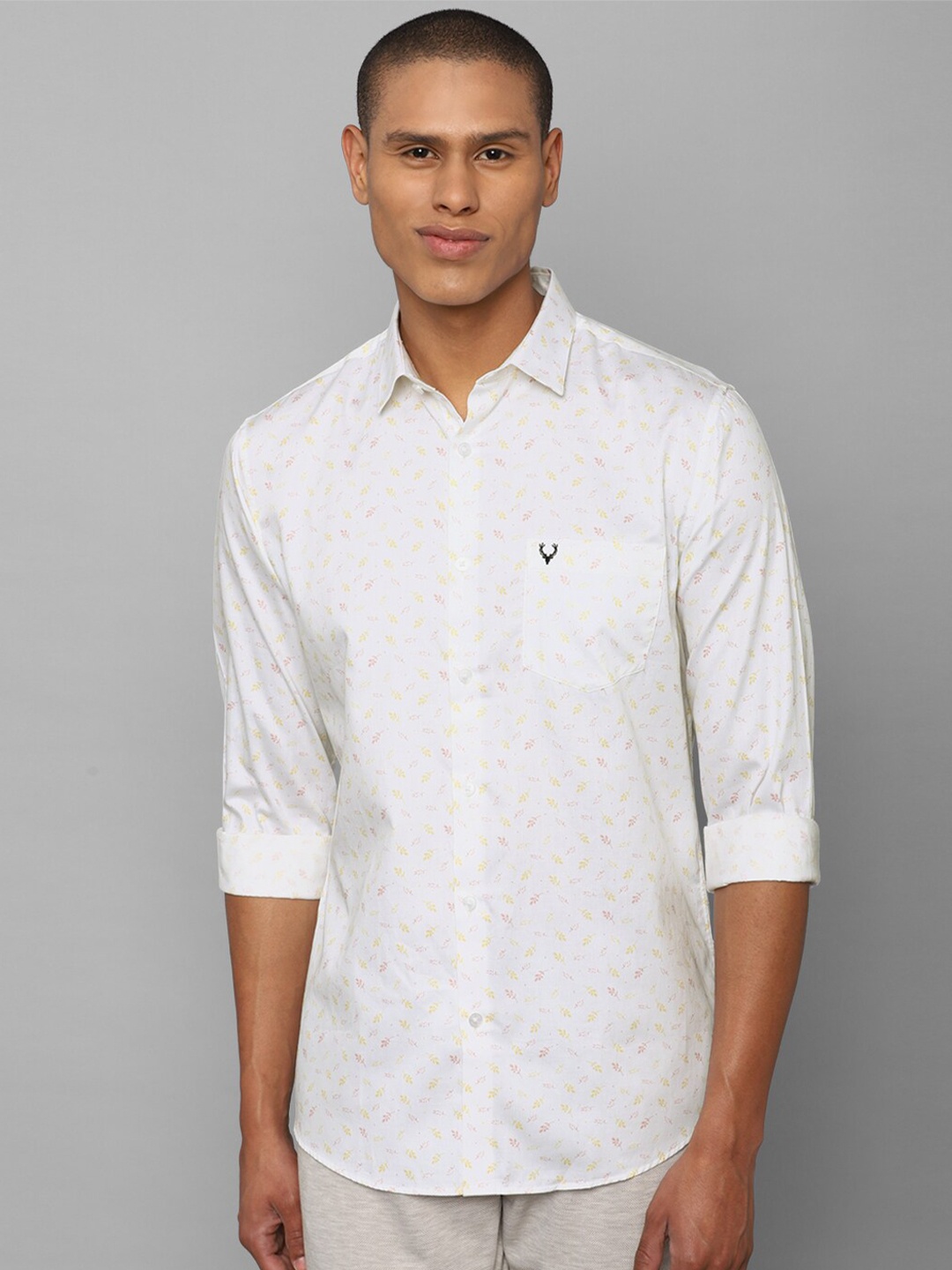 

Allen Solly Men White Slim Fit Floral Printed Pure Cotton Casual Shirt