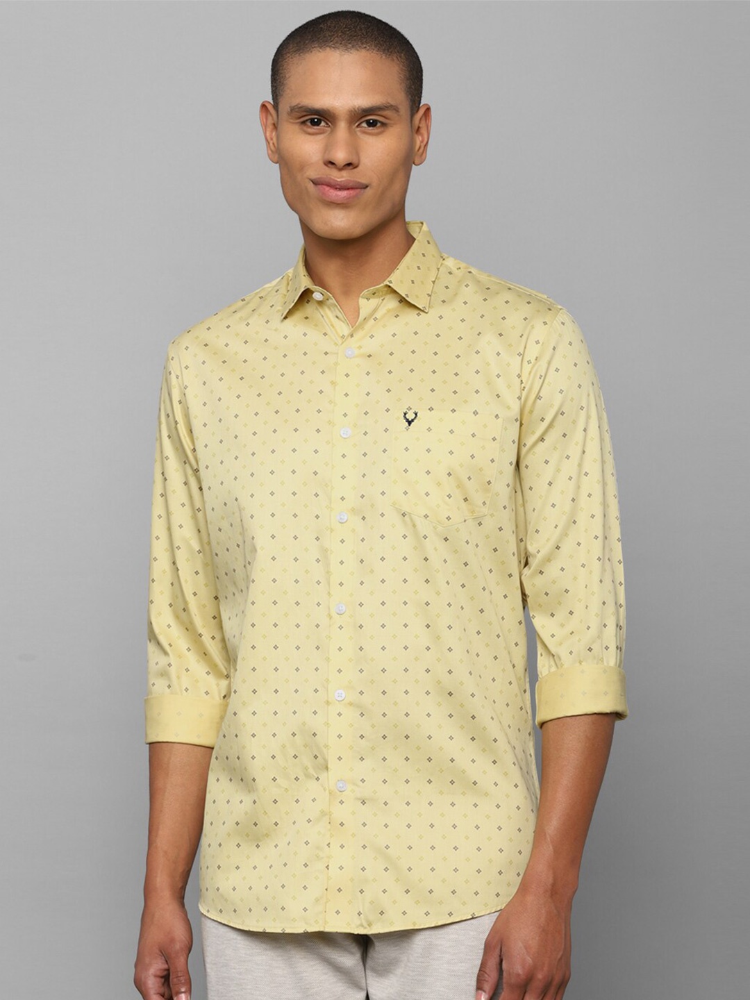 

Allen Solly Men Yellow Comfort Slim Fit Printed Cotton Casual Shirt