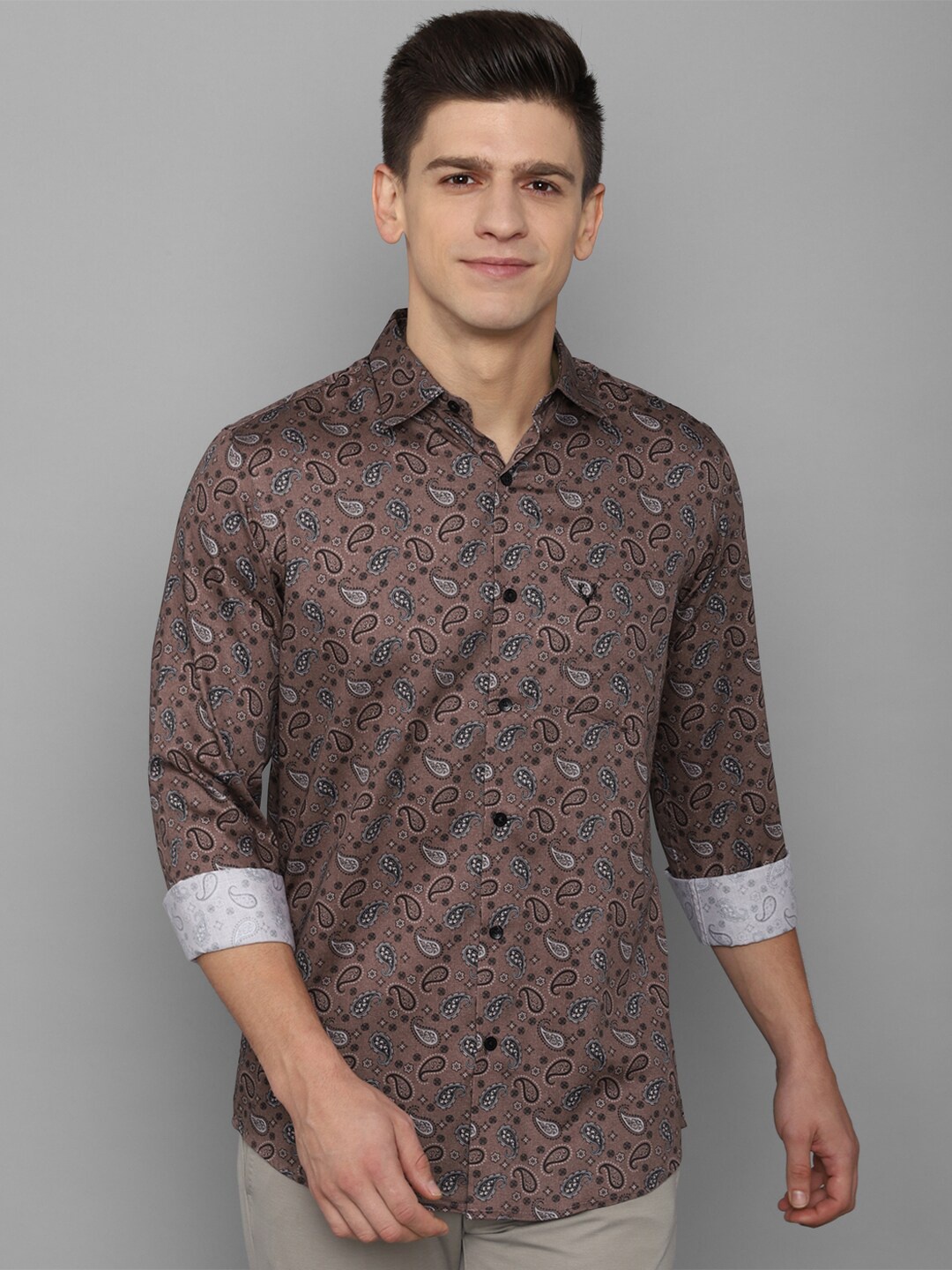 

Allen Solly Men Brown Comfort Slim Fit Printed Cotton Casual Shirt
