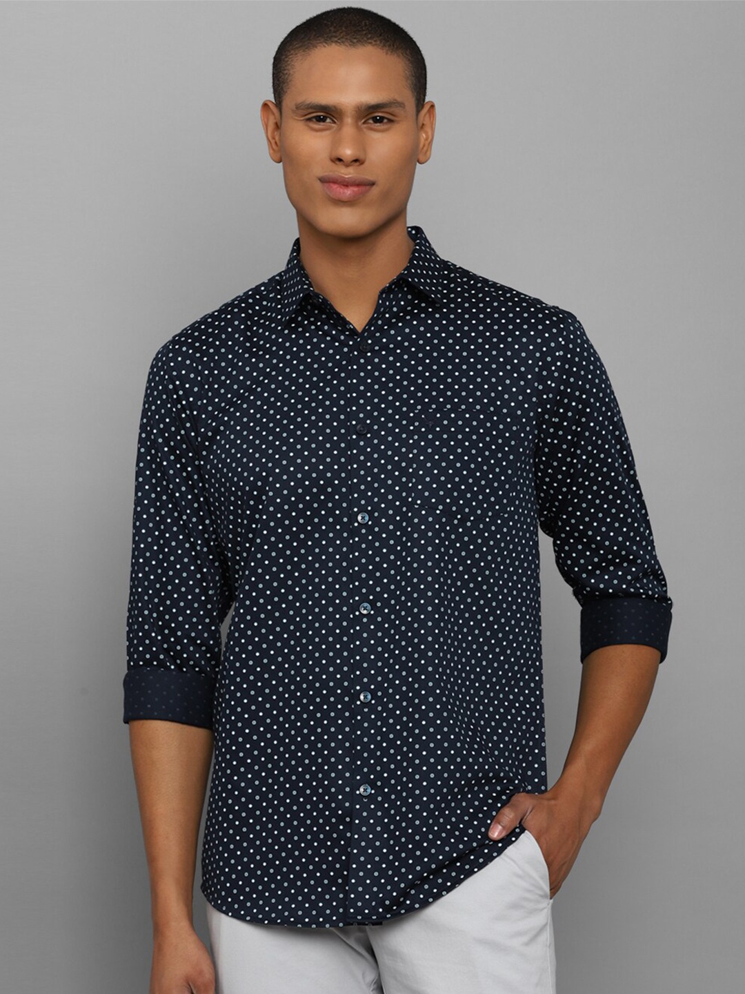 

Allen Solly Men Grey Comfort Slim Fit Polka Dot Printed Cotton Casual Shirt
