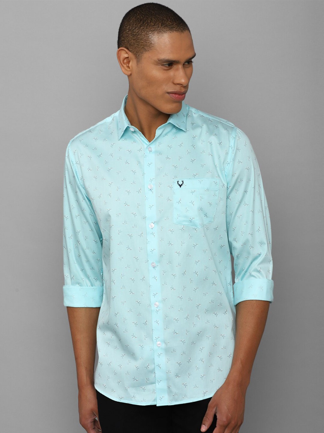 

Allen Solly Men Blue Comfort Slim Fit Floral Printed Cotton Casual Shirt