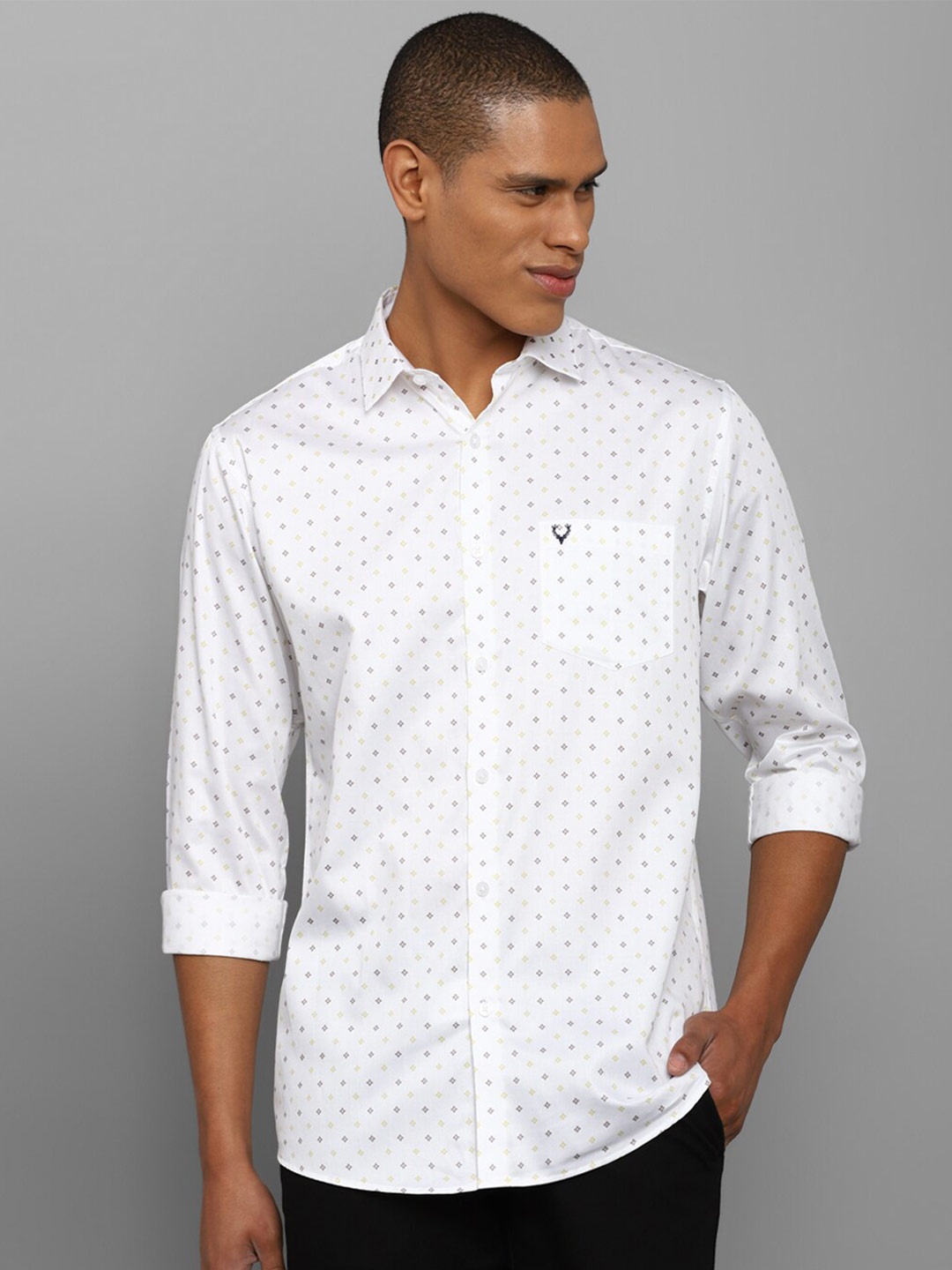 

Allen Solly Men White Comfort Slim Fit Printed Cotton Casual Shirt