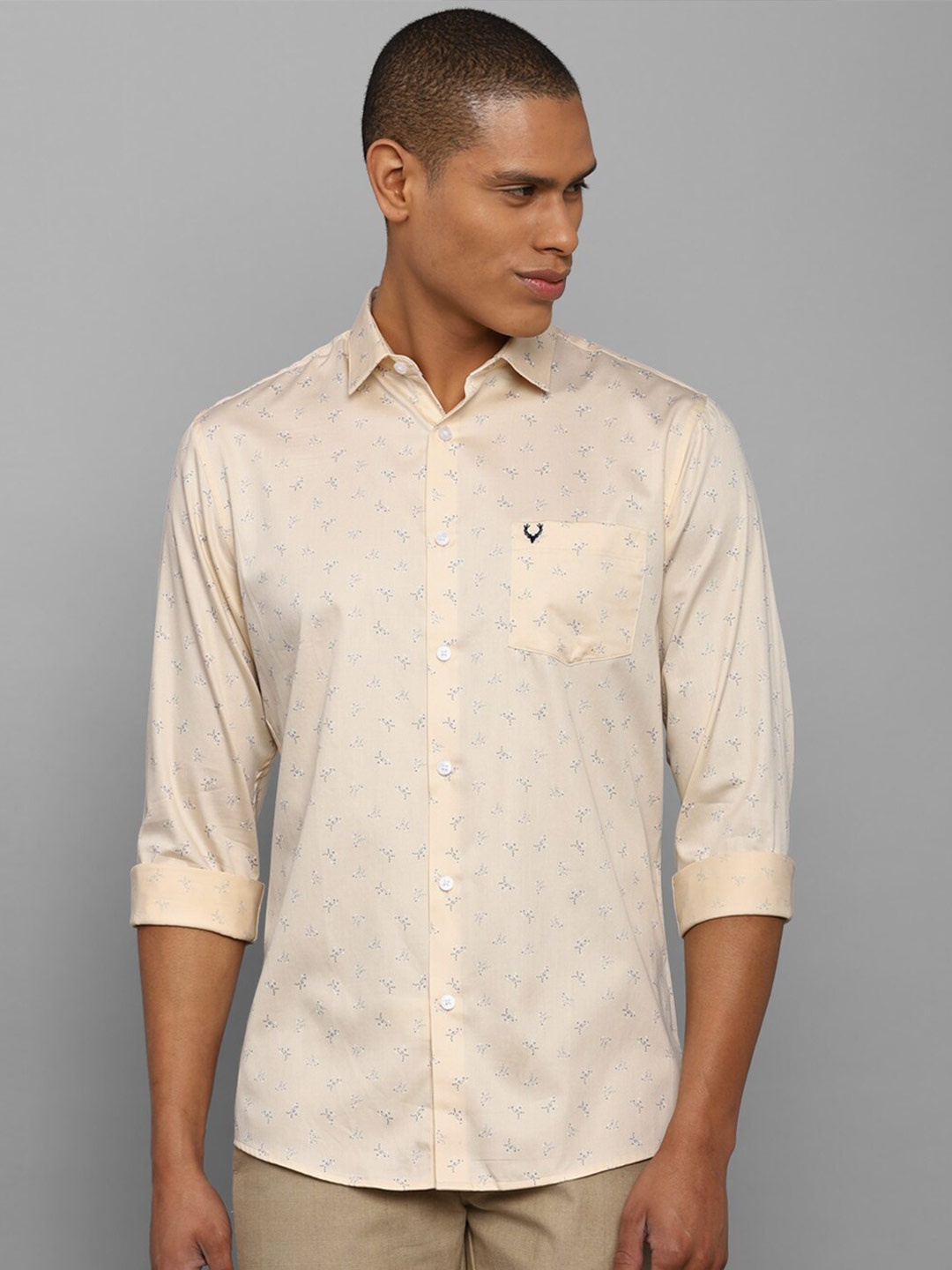 

Allen Solly Men Beige Comfort Slim Fit Floral Printed Cotton Casual Shirt