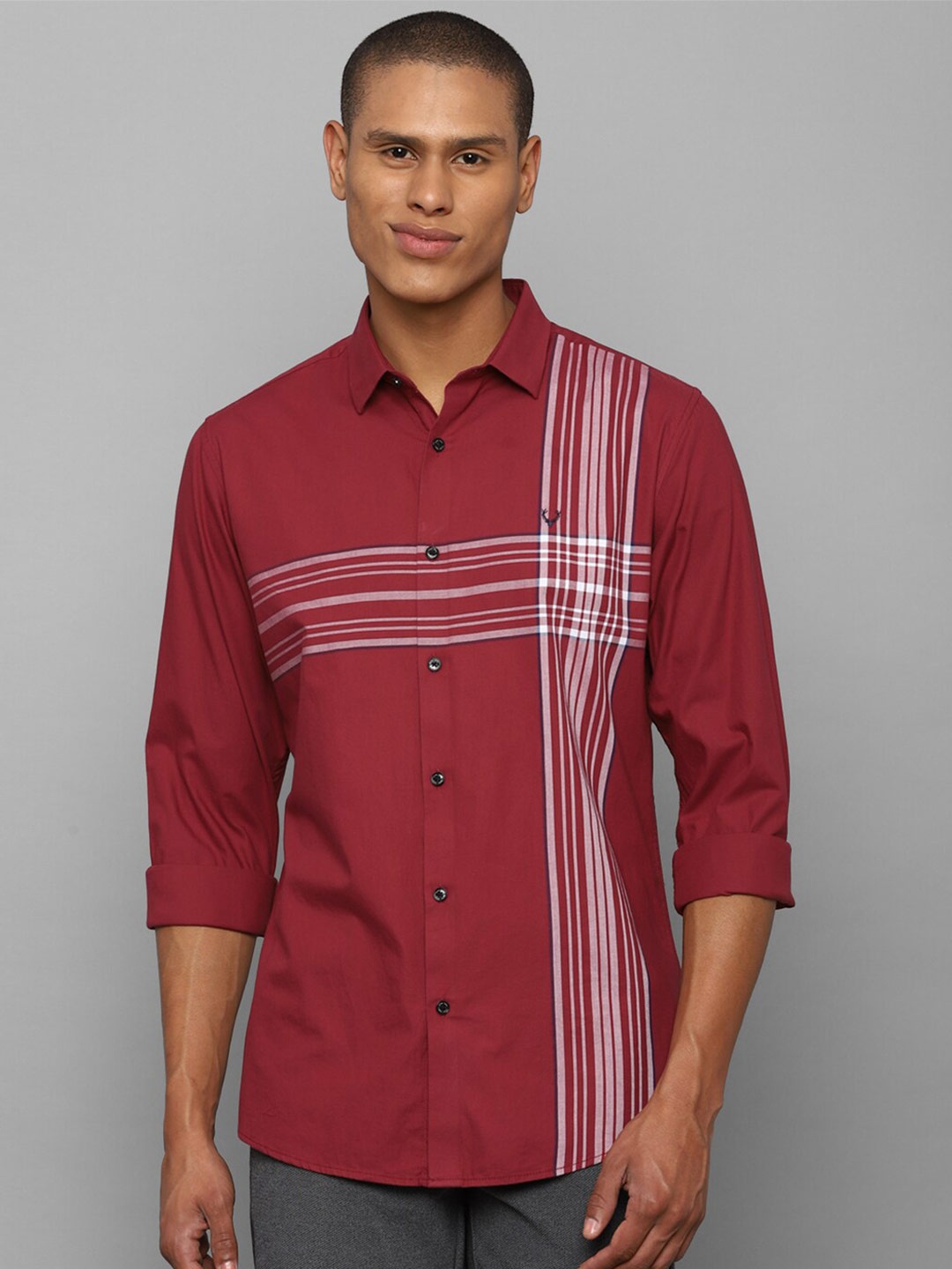 

Allen Solly Men Pink Slim Fit Striped Cotton Casual Shirt