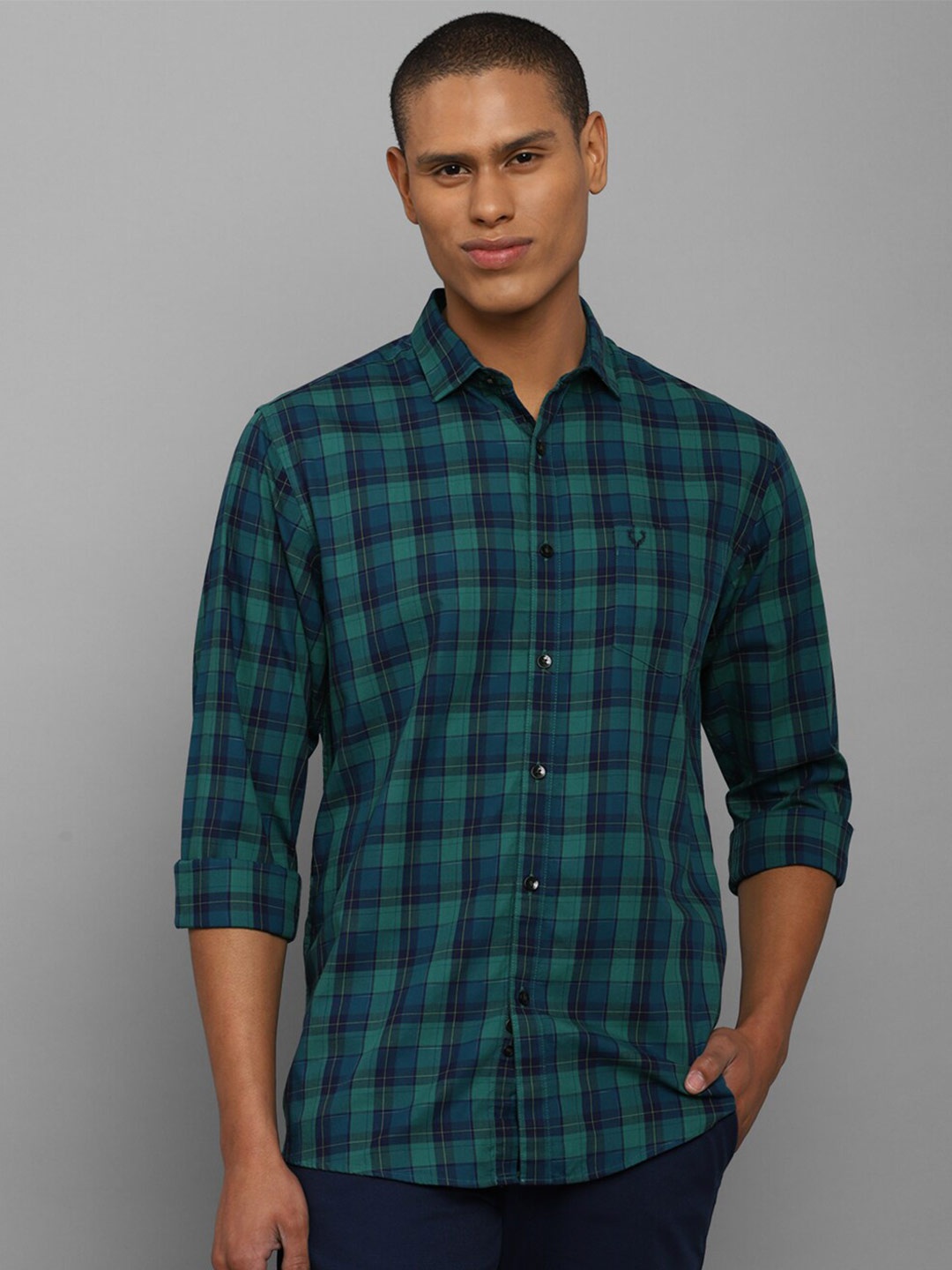 

Allen Solly Men Green Slim Fit Checked Cotton Casual Shirt