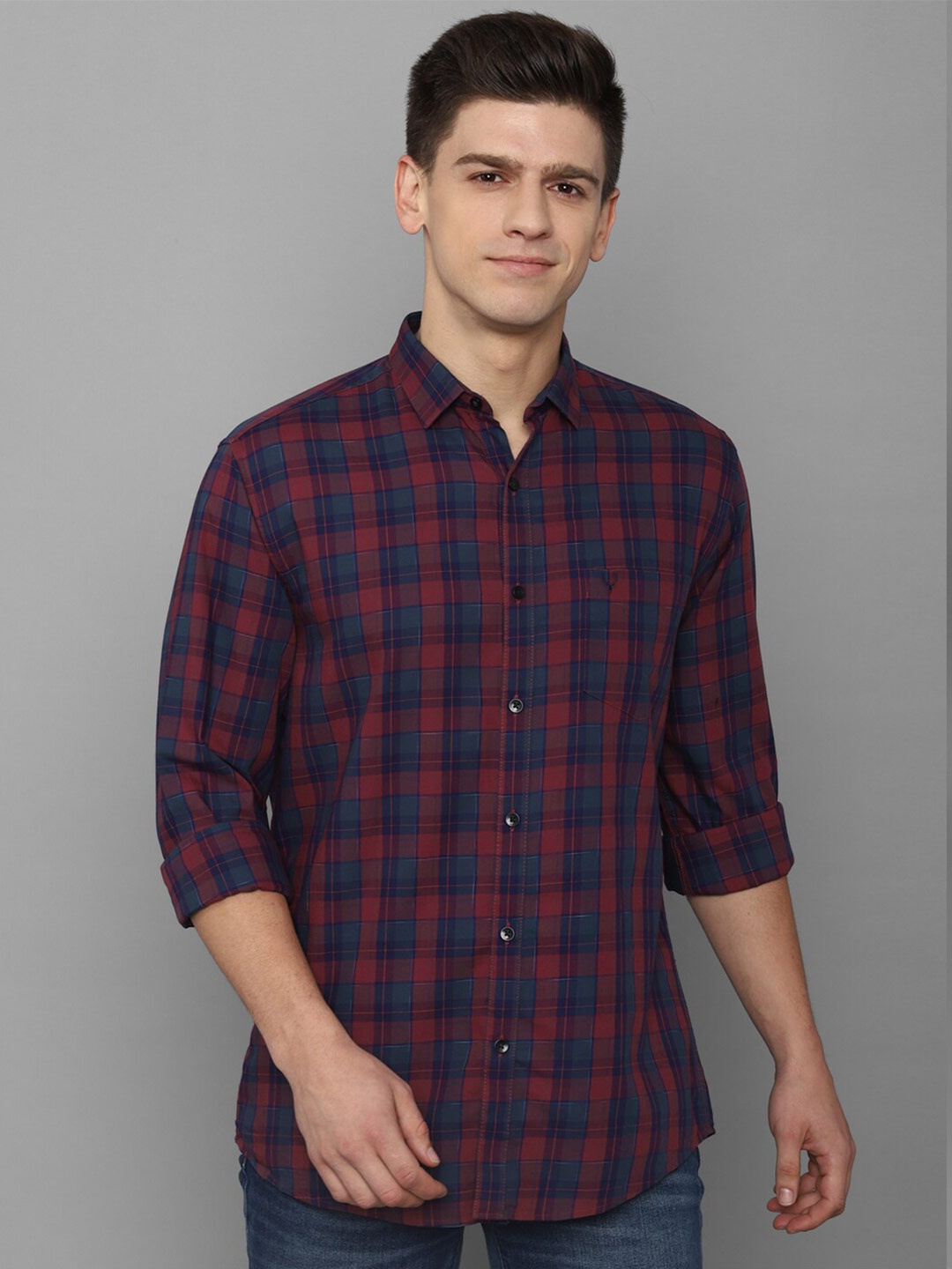 

Allen Solly Men Navy Blue Comfort Slim Fit Checked Cotton Casual Shirt