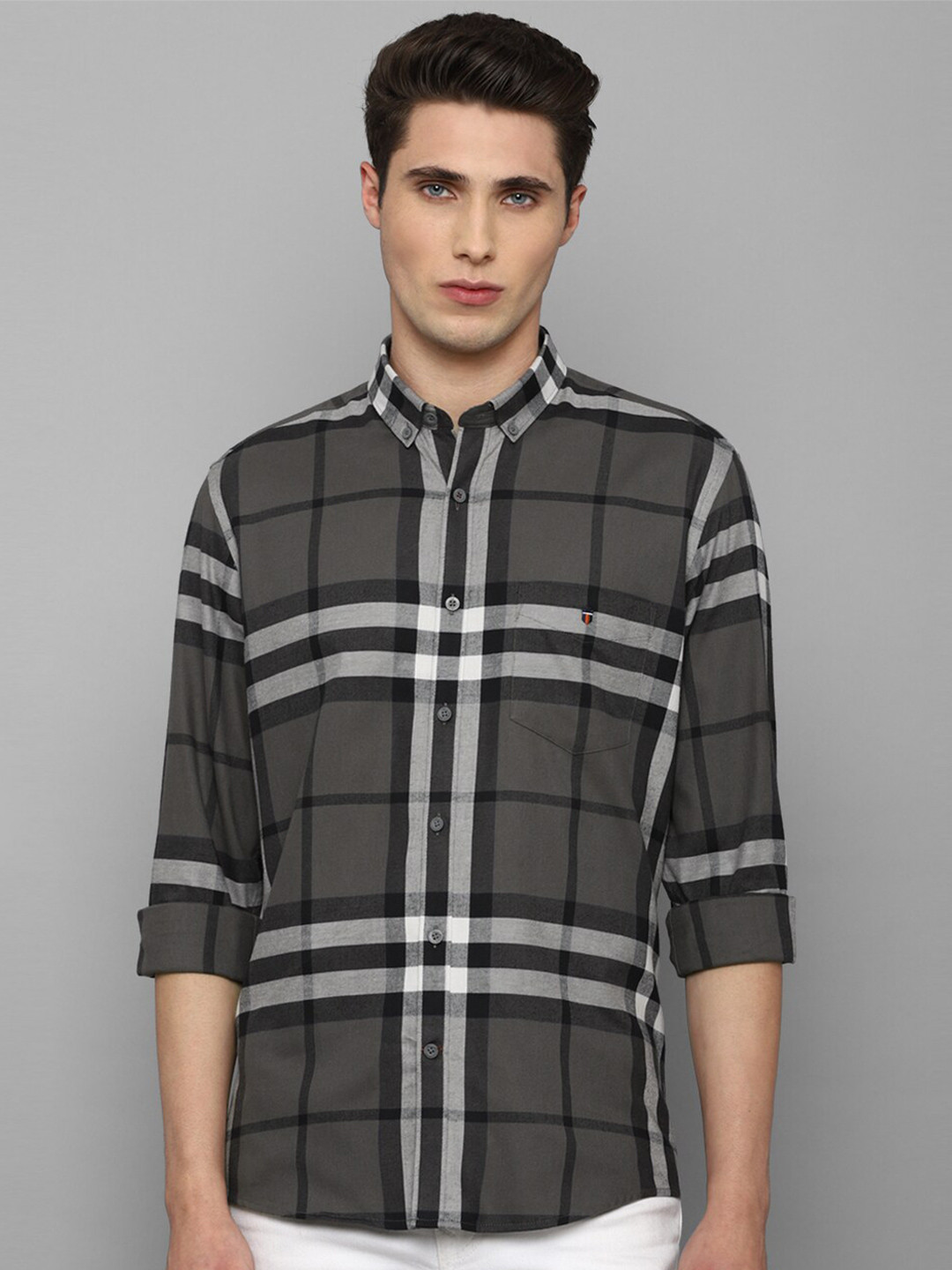 

Louis Philippe Sport Men Grey Cotton Slim Fit Tartan Checks Checked Casual Shirt