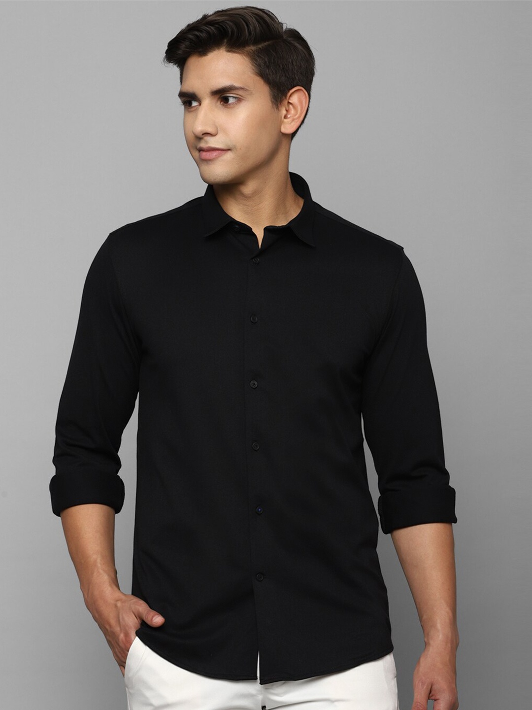 

Louis Philippe Sport Men Black Cotton Slim Fit Casual Shirt