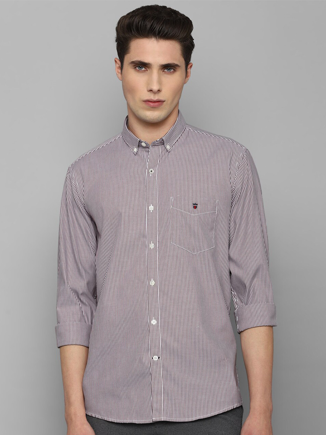 

Louis Philippe Sport Men Grey Cotton Slim Fit Striped Casual Shirt