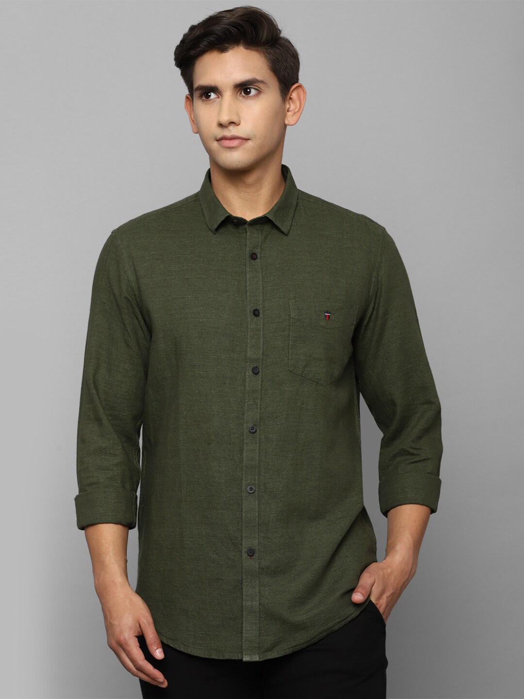 

Louis Philippe Sport Men Green Linen Slim Fit Casual Shirt