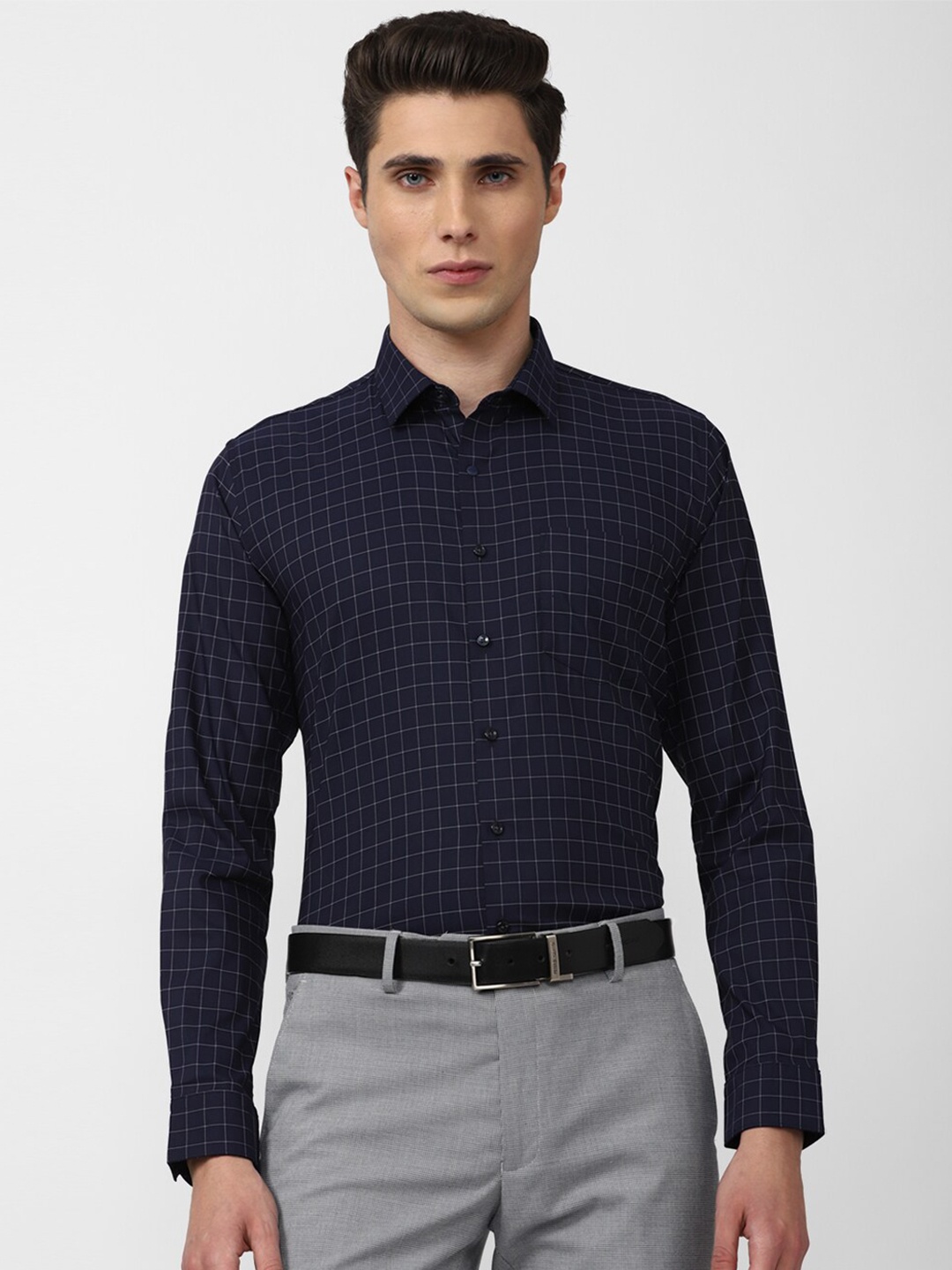 

Van Heusen Move Labs Men Navy Blue Slim Fit Stretchable Checked Stain Resistant Anti Bacterial Formal Shirt