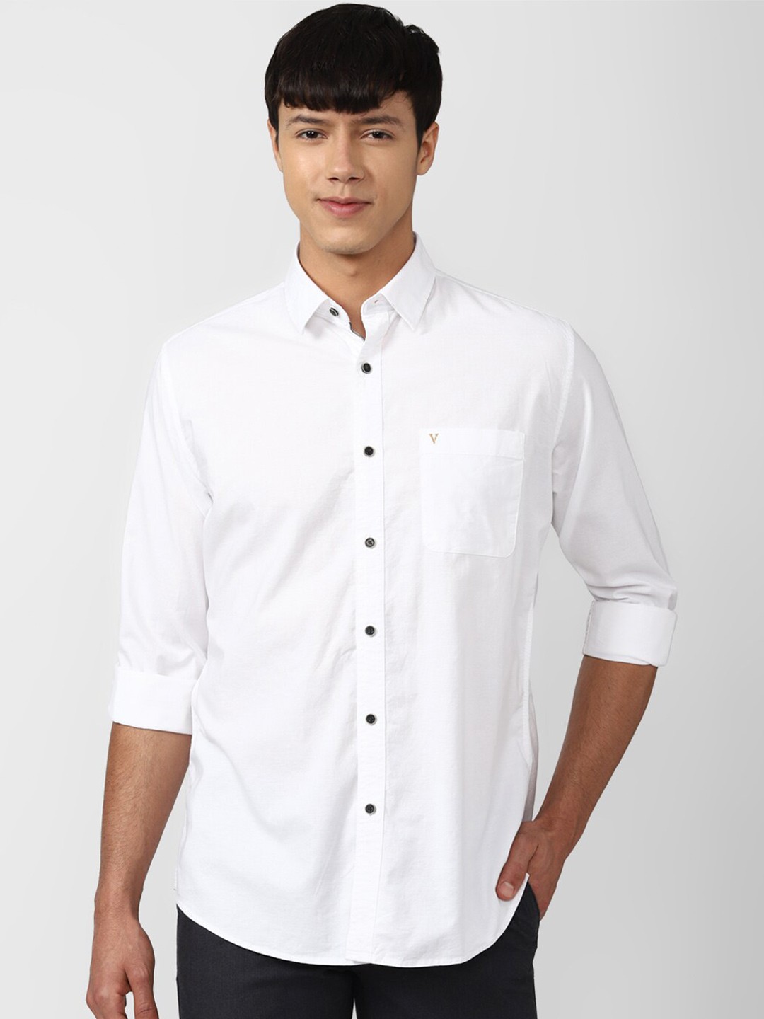 

Van Heusen Sport Men White Cotton Slim Fit Solid Casual Shirt