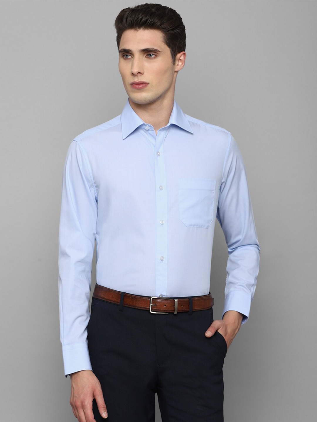 

Louis Philippe Men Blue Slim Fit Solid Cotton Formal Shirt