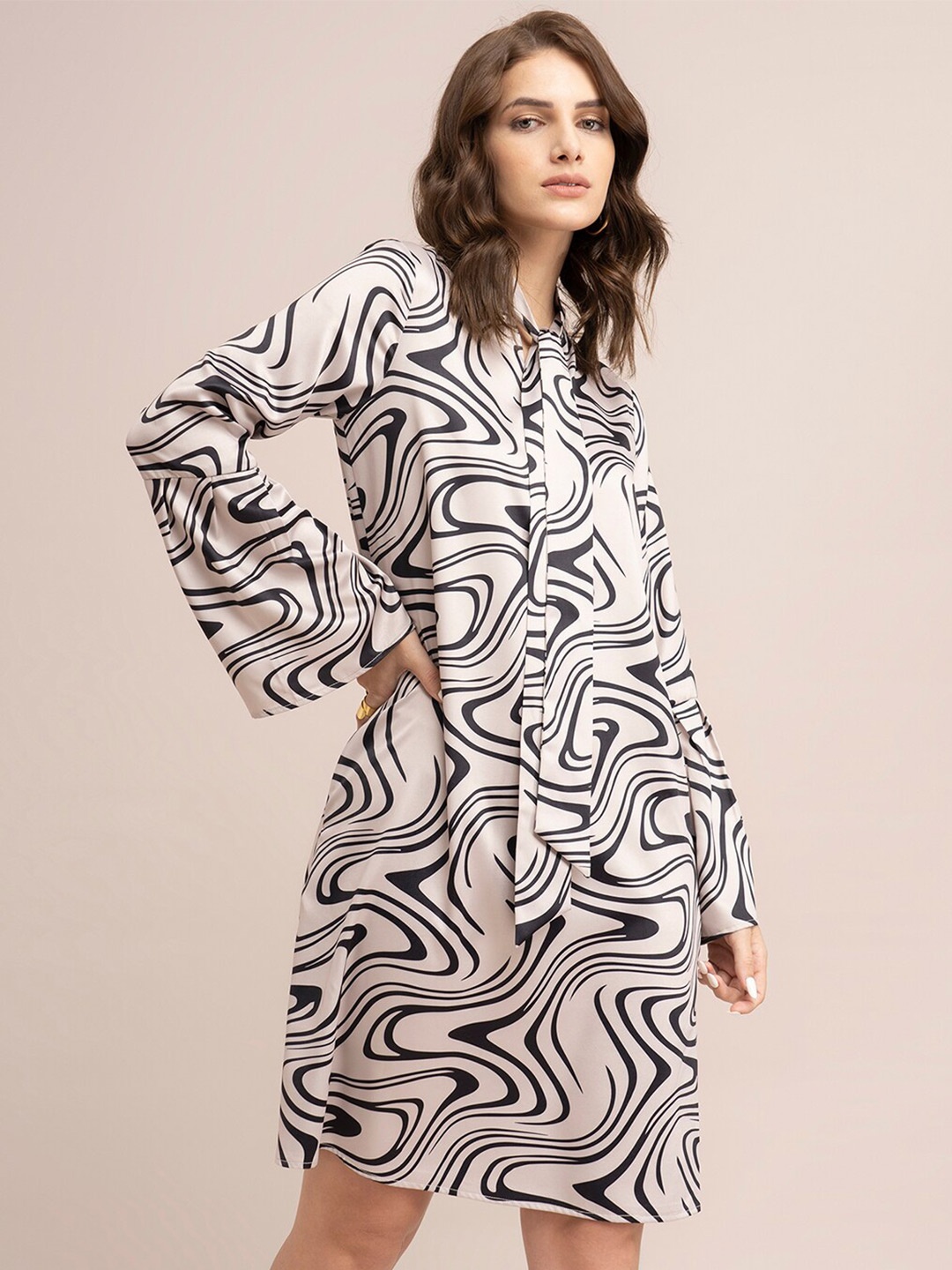 

FableStreet Women Off White & Grey Animal Tie-Up Neck Satin Formal Shirt Dress