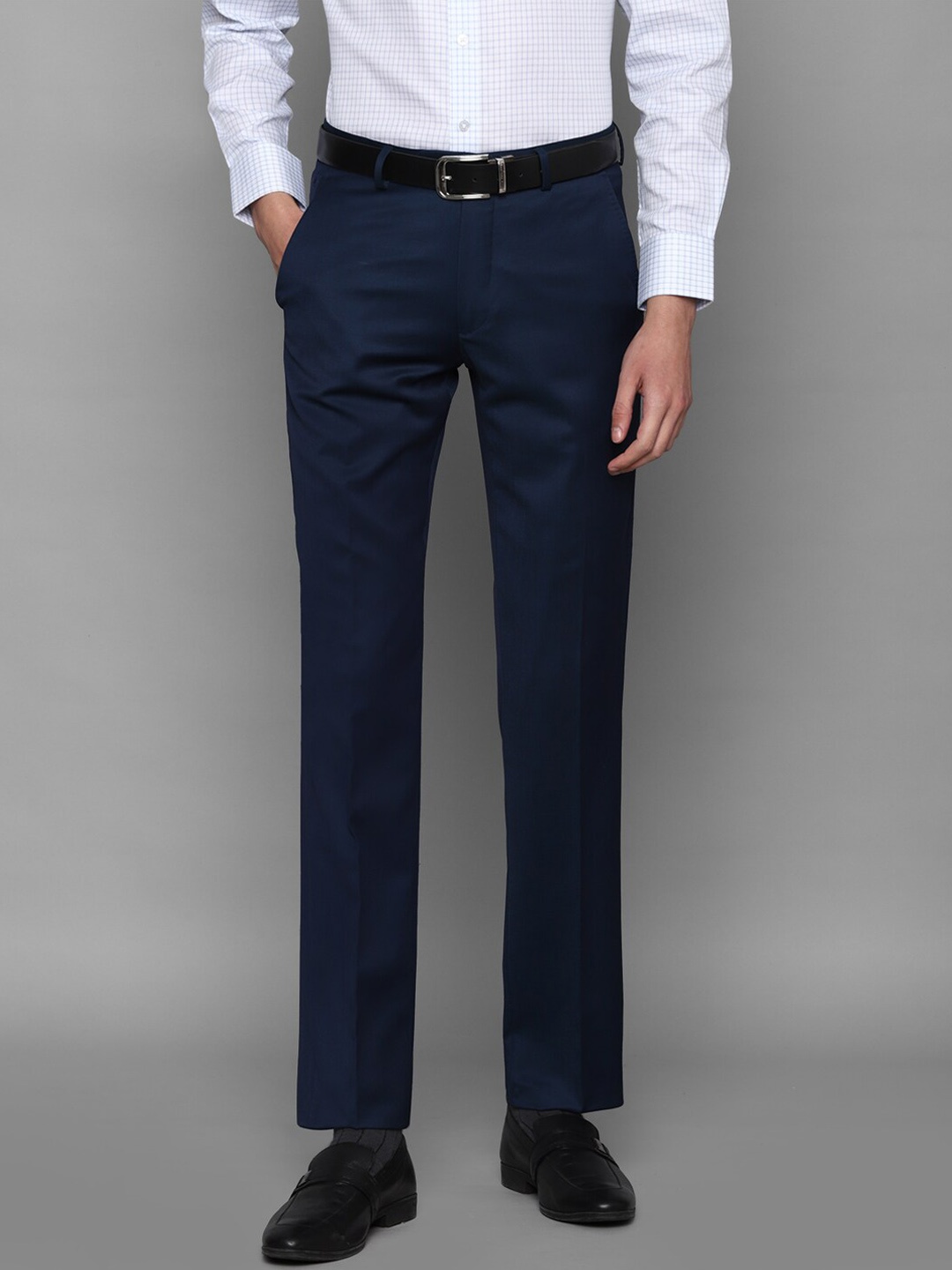 

Louis Philippe Men Navy Blue Regular Fit Solid Trousers