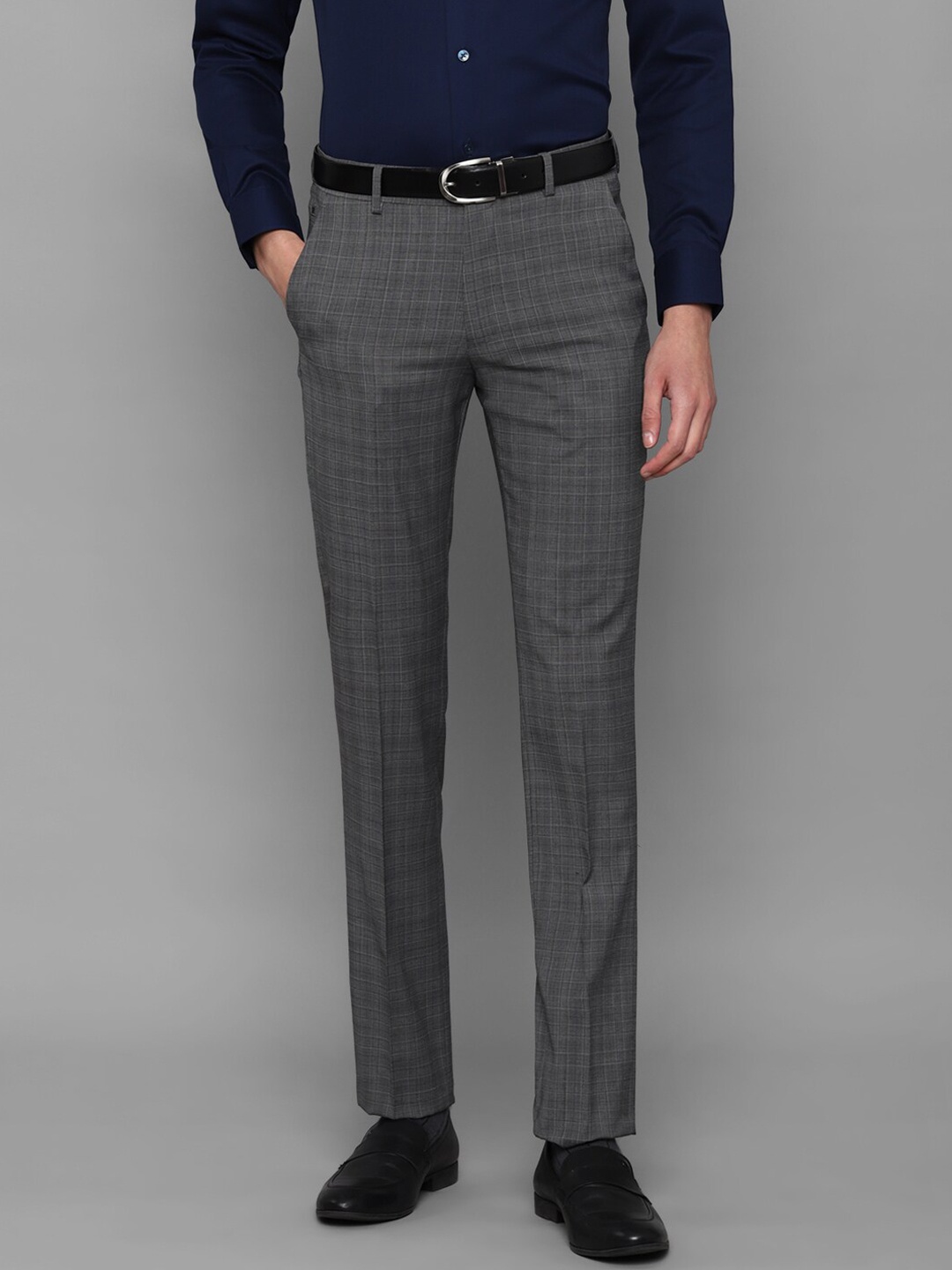 

Louis Philippe Men Grey Checked Slim Fit Trousers