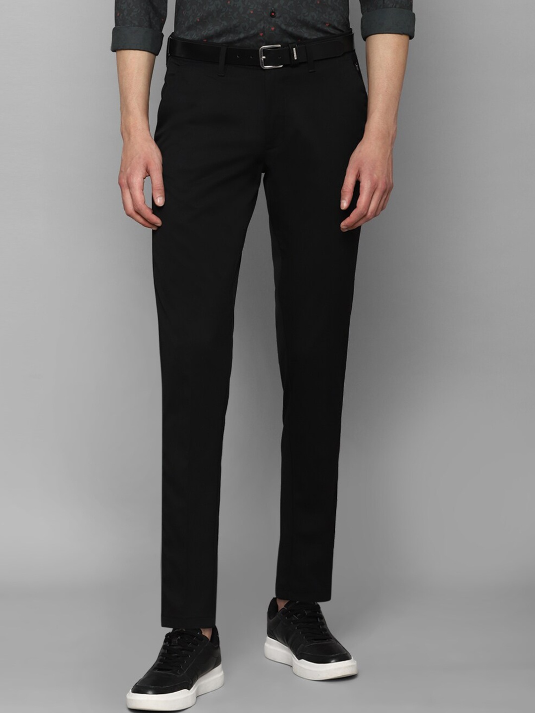 

Louis Philippe Sport Men Black Slim Fit Chinos Trousers