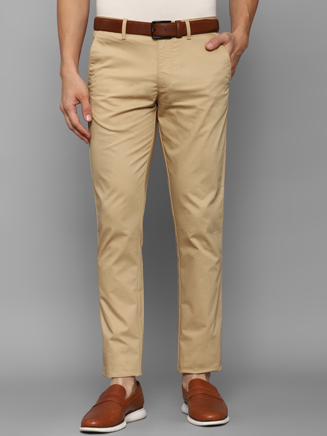 

Louis Philippe Sport Men Khaki Slim Fit Trousers