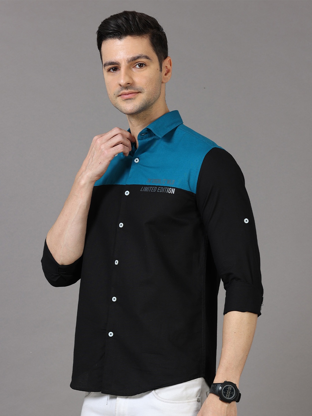 

Jean Cafe Men Black & Blue Premium Slim Fit Colourblocked Pure Cotton Casual Shirt