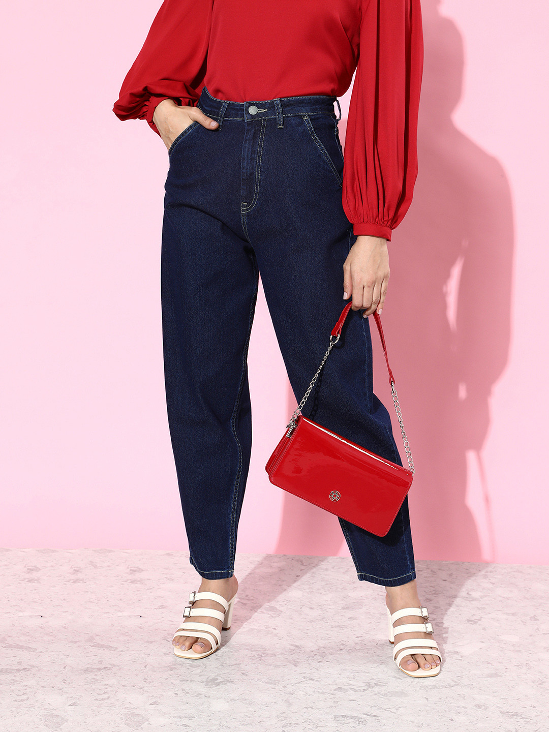 

Dressberry Women Slouchy Fit Heavy Fade Stretchable Jeans, Blue