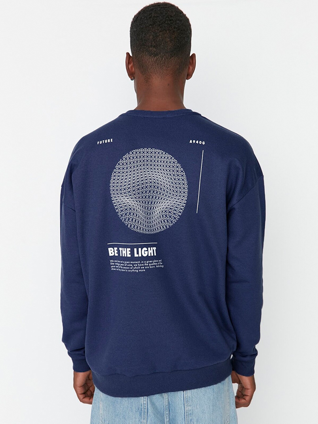 

Trendyol Men Navy Blue Graphic Printed Sweatshirt