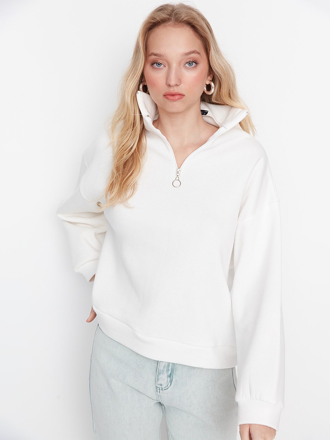 

Trendyol Women White Solid Mock Collar Cotton Sweatshirt