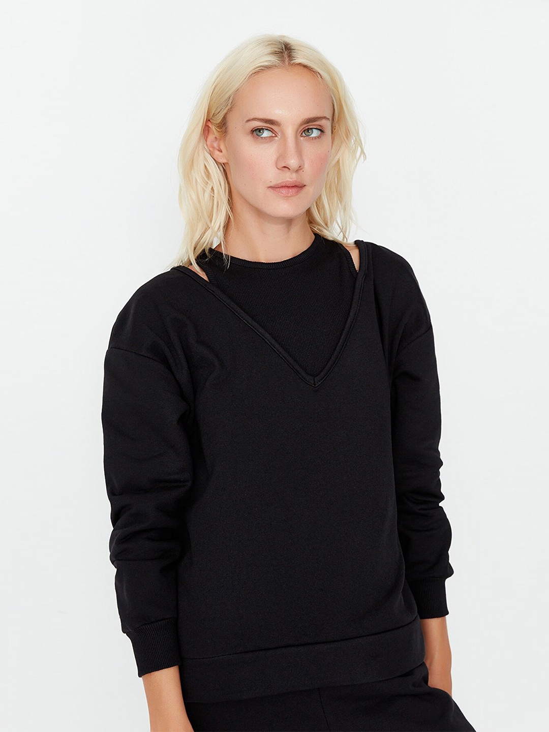 

Trendyol Women Black Solid Pure Cotton Sweatshirt