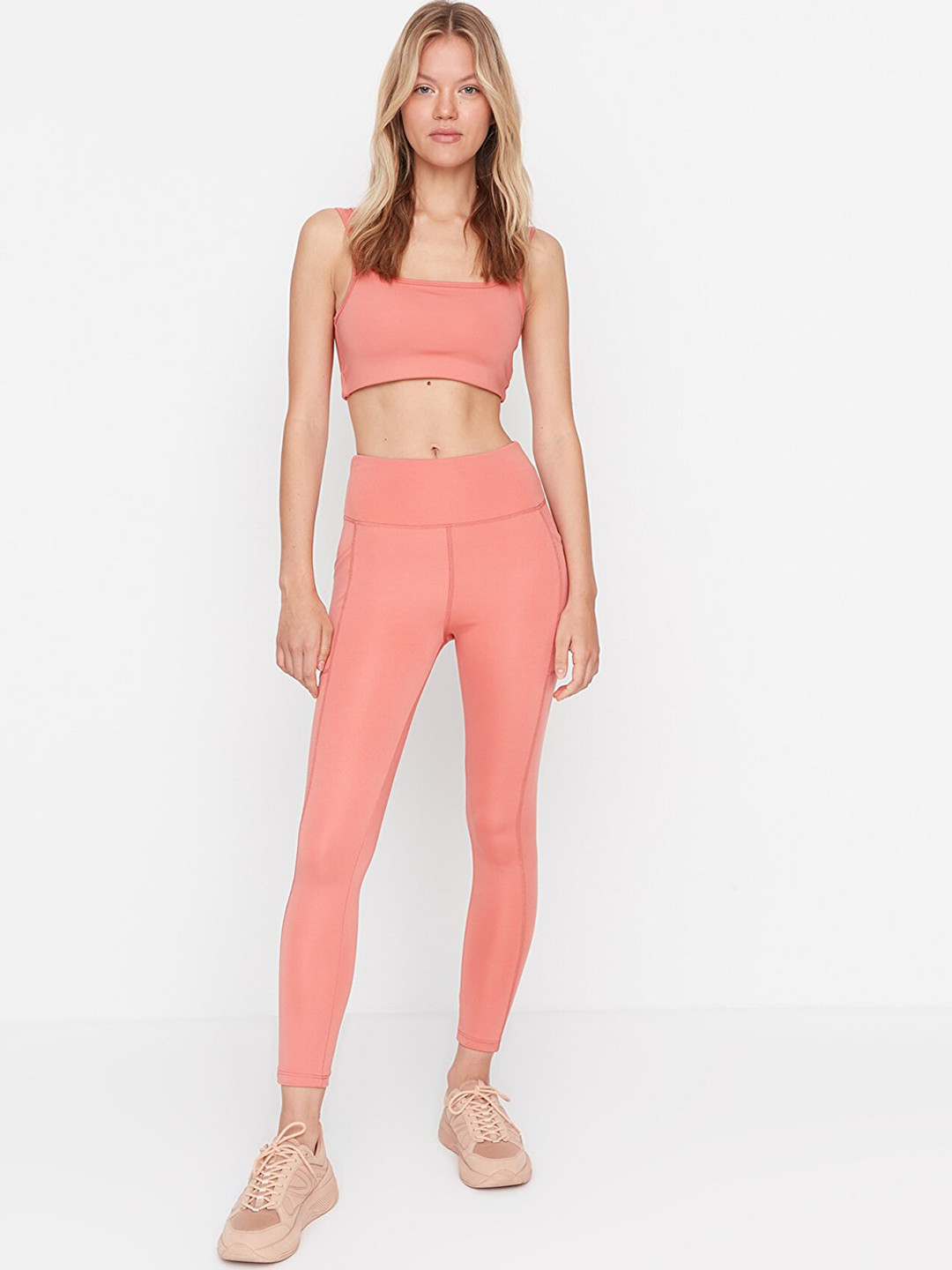 

Trendyol Women Pink Solid Tight