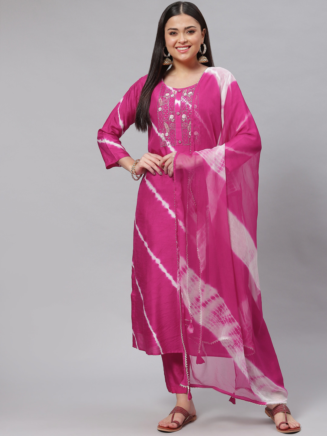 

mokshi Women Pink Ethnic Motifs Dyed Empire Beads and Stones Chanderi Silk Kurta with Trousers & With