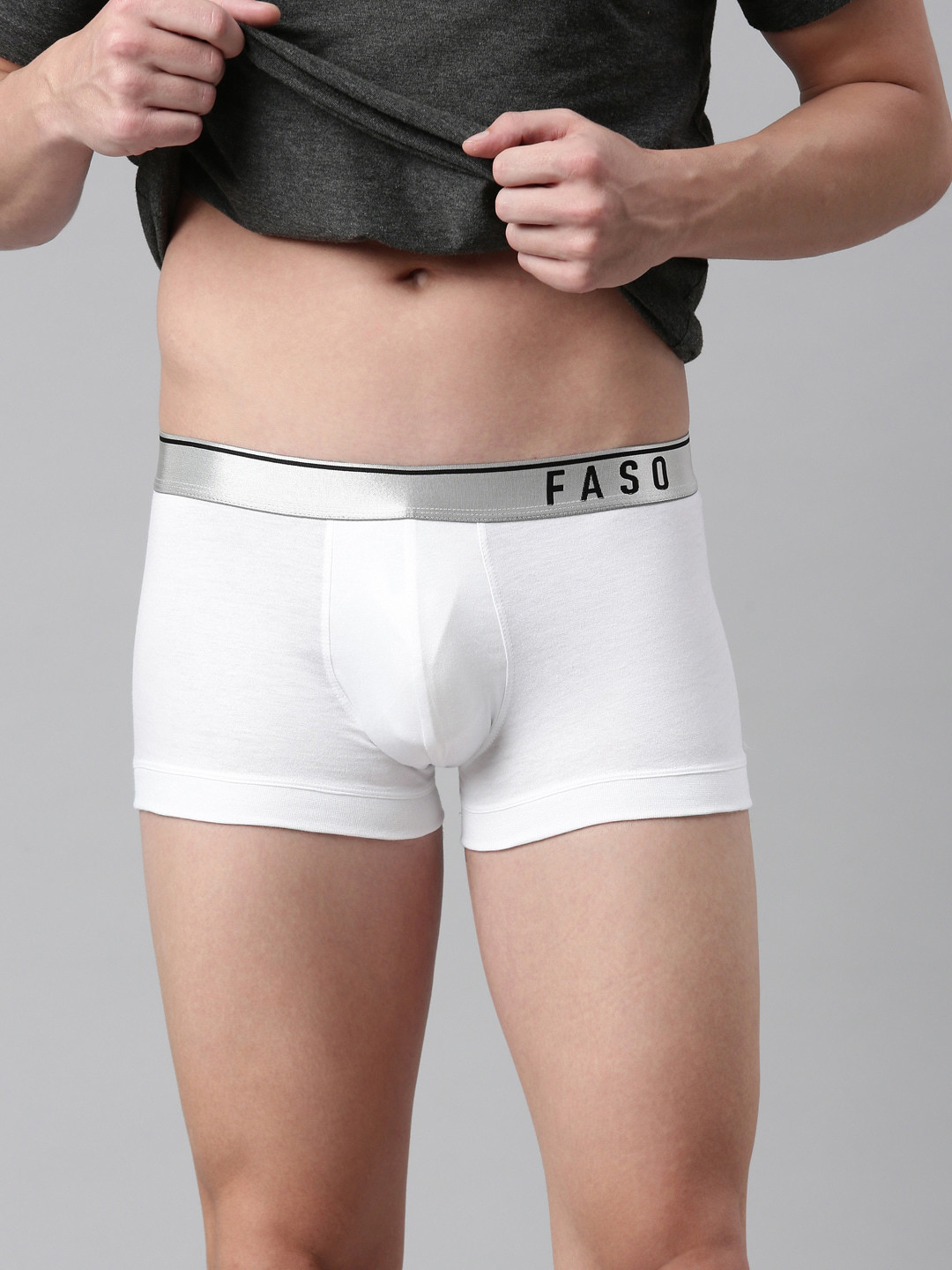 

FASO Men White Solid Trunk