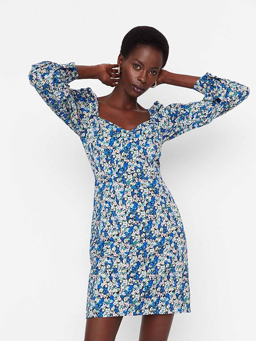 

Trendyol Women Blue & White Floral Printed A-Line Mini Dress